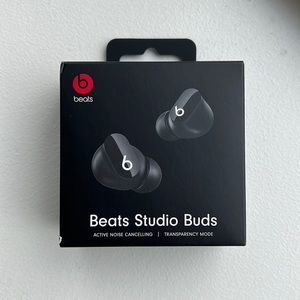 Beats Studio Buds (Active Noise Cancelling)